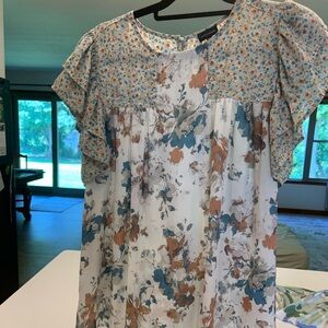 Buckle Black flutter, cap sleeve top